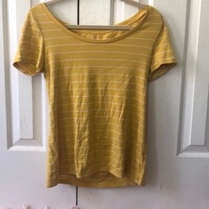 yellow stripped top